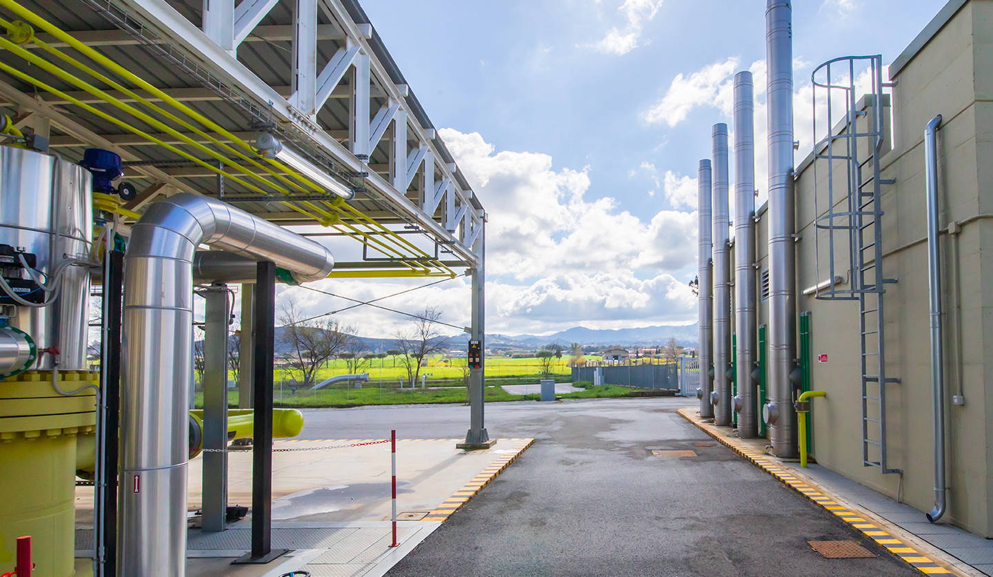 Italgas plant for gas with lower carbon footprint, promotes decarbonisation and climate adaptability.